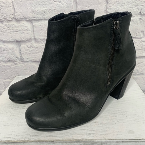 Ecco Touch Black Leather Side Zip Up Ankle Boots - Picture 7 of 16